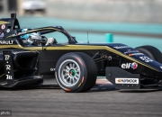 雷火电竞-雷诺车队横扫红牛二队，塞恩斯关键制胜的简单介绍