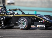 雷火电竞-雷诺车队横扫红牛二队，塞恩斯关键制胜的简单介绍