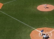 雷火电竞亚洲先驱-绝对统治与团队革命，当恩比德的独舞照亮费城，休斯顿用三分雨冰封狼群