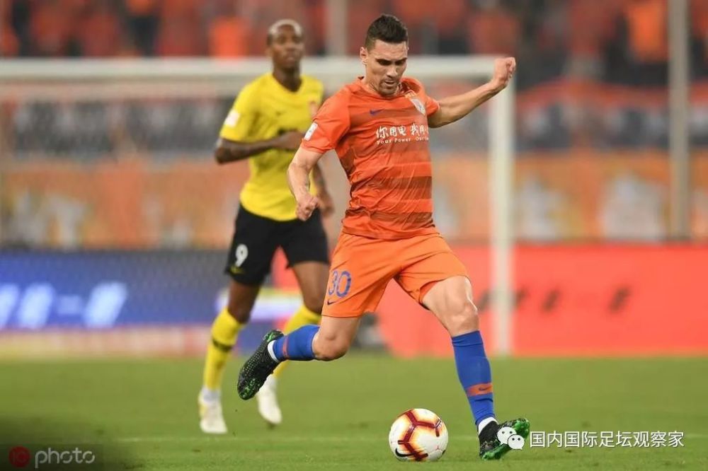 关于鲁能后防全线崩盘,遭遇连败!的信息 关于鲁能后防全线崩盘,遭遇连败!的信息