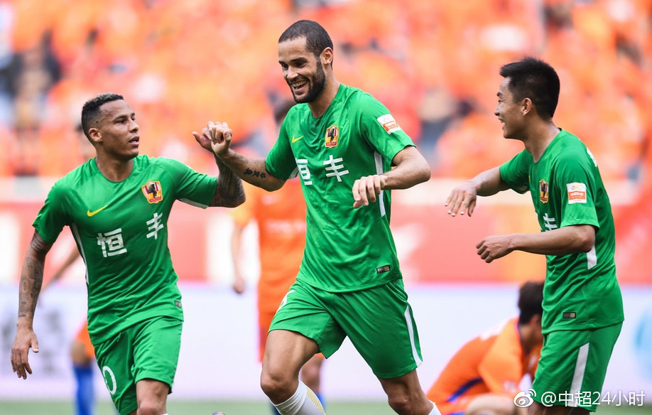 关于鲁能后防全线崩盘,遭遇连败!的信息 关于鲁能后防全线崩盘,遭遇连败!的信息