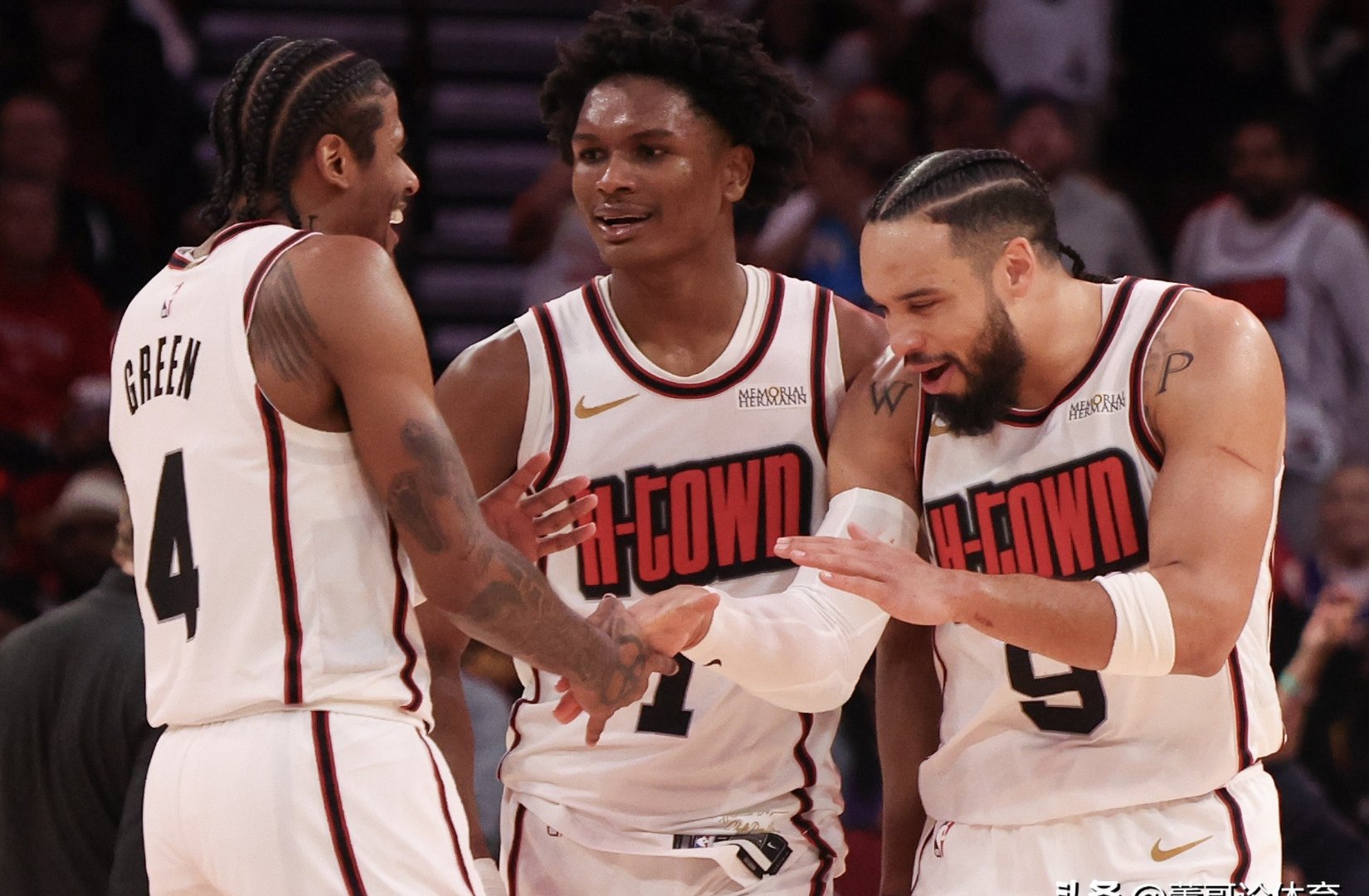 包含恢复正常,灰熊队再次夺取比赛胜利的词条 包含恢复正常,灰熊队再次夺取比赛胜利的词条